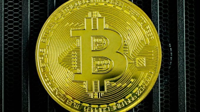 Bitcoin May Stay Outside Central Bank Vaults, Billionaire Says