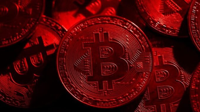 Bitcoin drops below $90K as selloff triggers $580 million in liquidations
