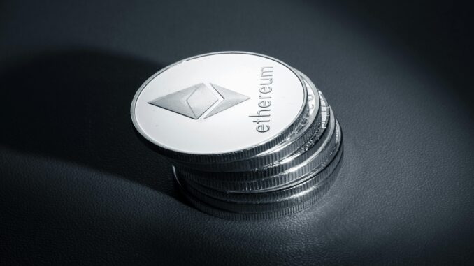 Ethereum Stalls In A Critical Zone As Breakout Structures Wait For Confirmation