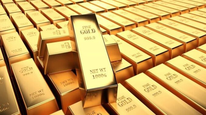 Gold hits new record above $4,900 as safe haven trade resumes after tariff pause