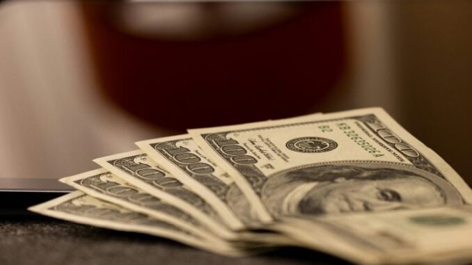 Bitcoin holds steady as inflation stays sticky and growth slows