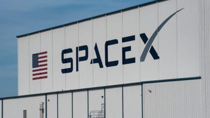 SpaceX may cut Robinhood and SoFi from IPO as E*Trade leads talks
