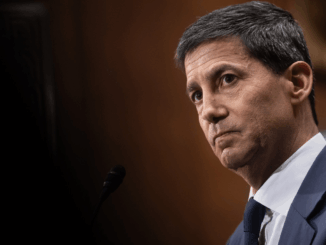 New Fed Chair Kevin Warsh Ditches Rate Signals, Bitcoin Slides as Nasdaq Bounces 1.5%